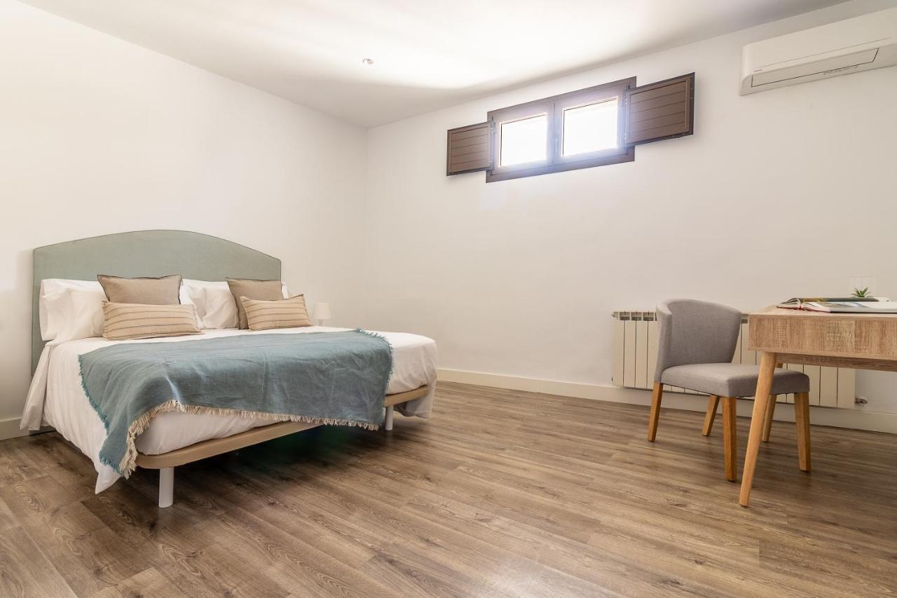 Apartamentos El Patio Plaza Santa Clara Caces Zewnętrze zdjęcie