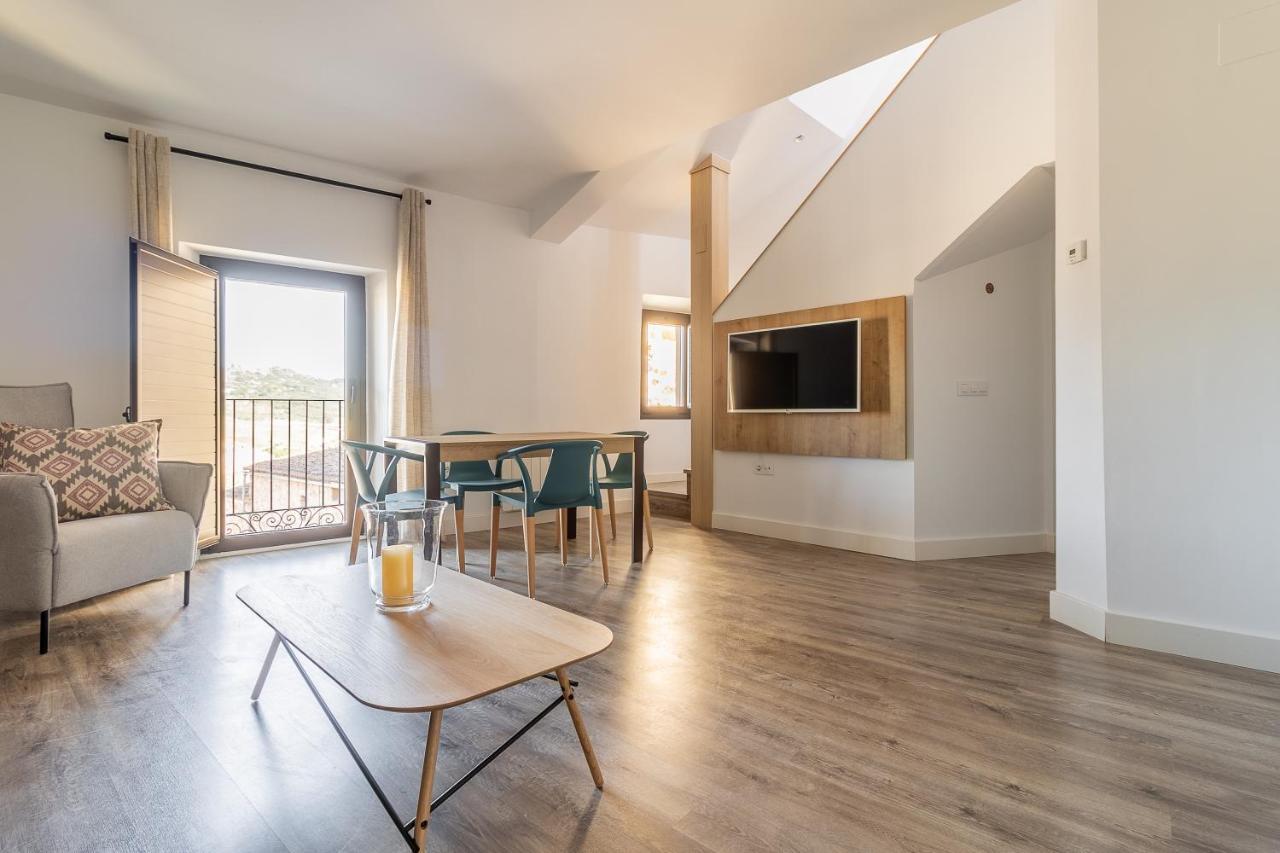 Apartamentos El Patio Plaza Santa Clara Caces Zewnętrze zdjęcie